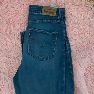 Levi’s skinny jeans